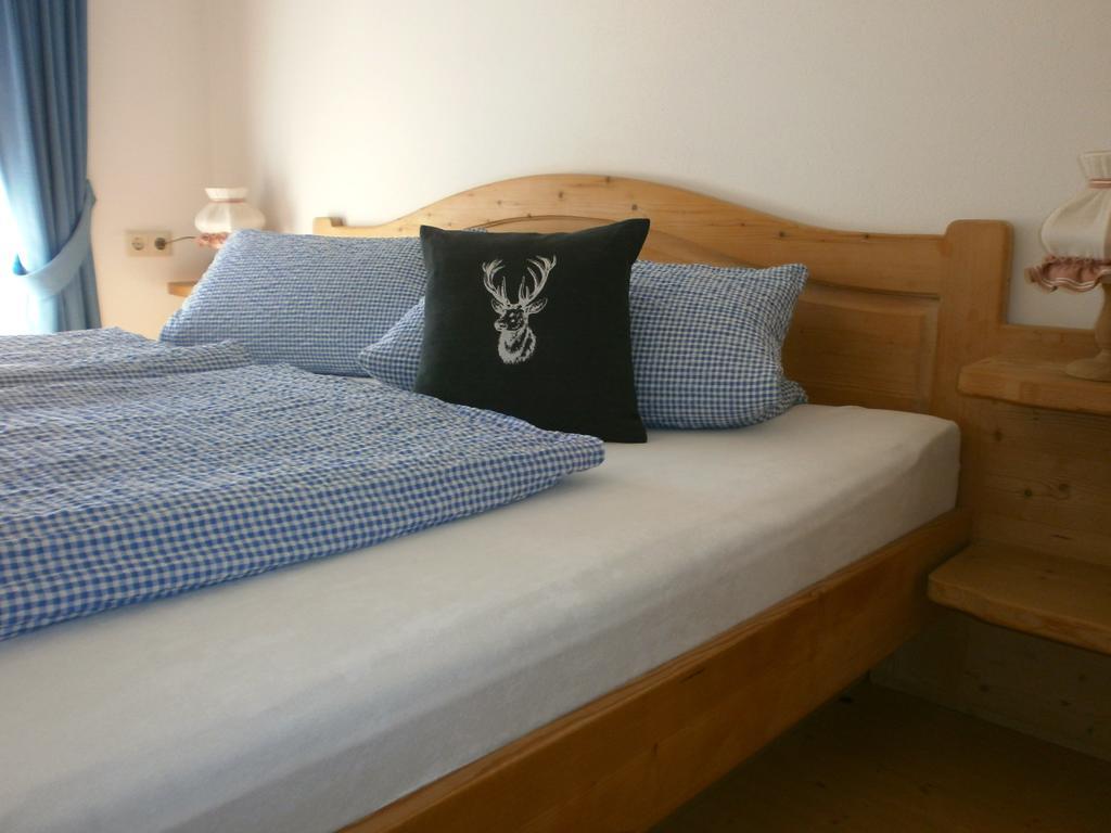 Ferienwohnung Alpenresidenz Chiemgau Schleching Zimmer foto