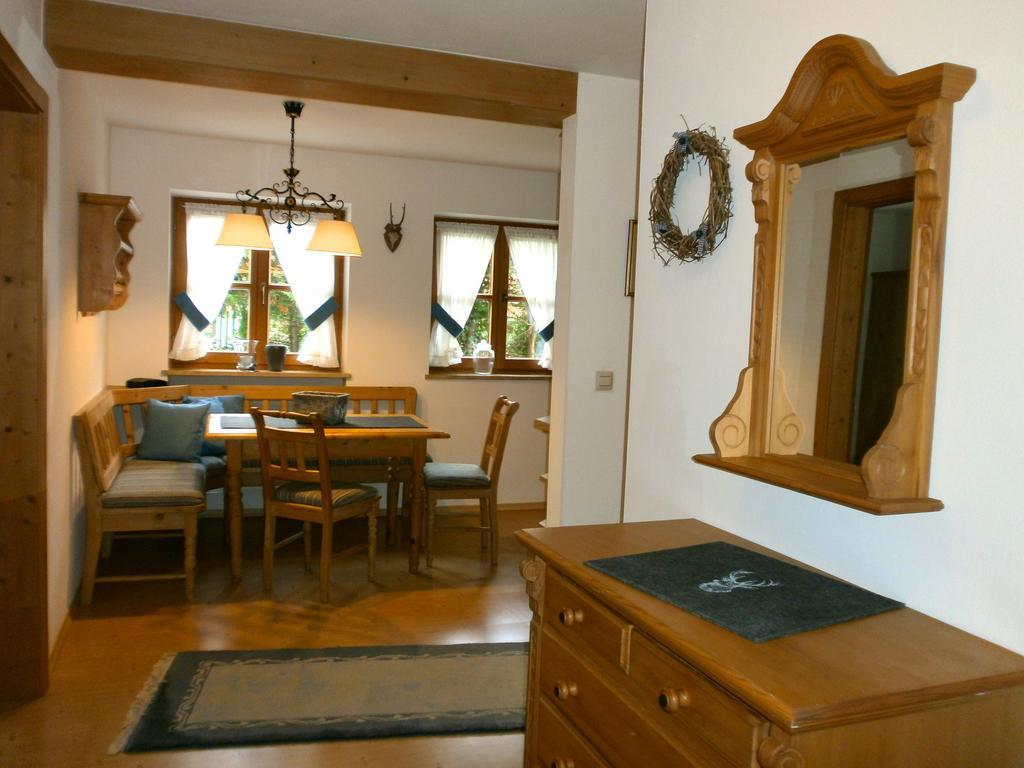 Ferienwohnung Alpenresidenz Chiemgau Schleching Zimmer foto