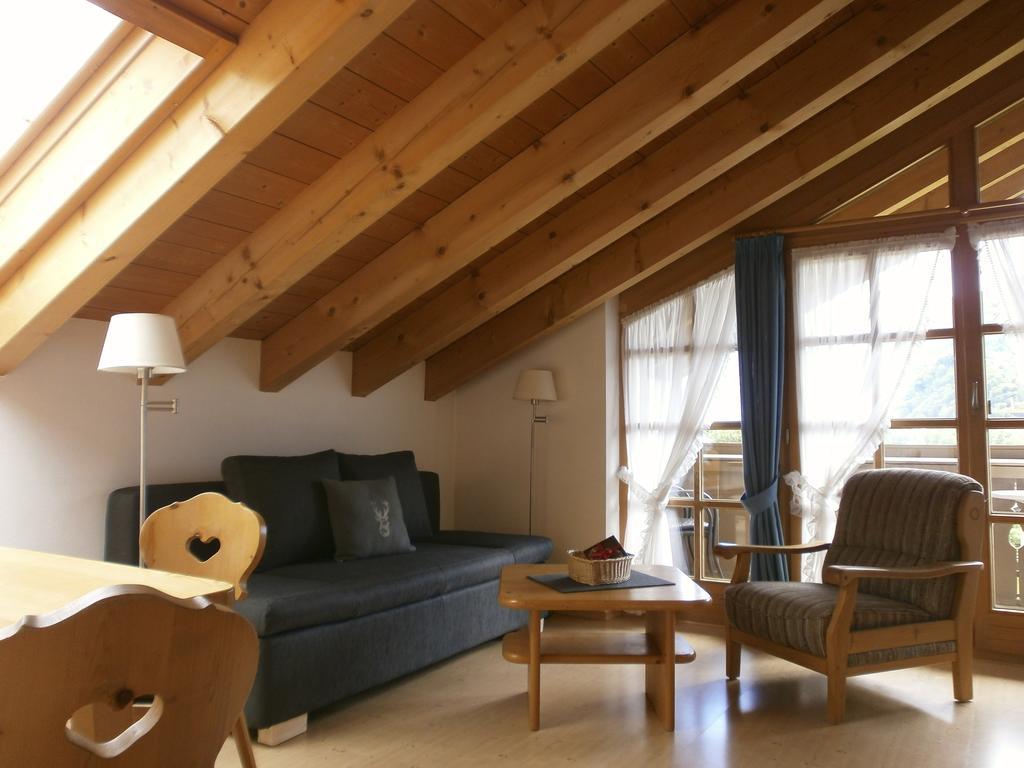 Ferienwohnung Alpenresidenz Chiemgau Schleching Zimmer foto